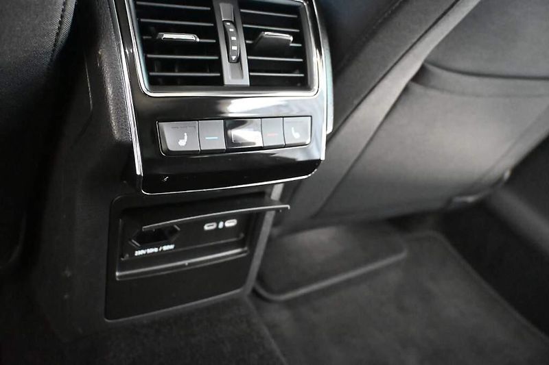 Škoda Superb (2022) 2.0 STYLE LED MATRIX DSG ACC T - fotka 28 z 39