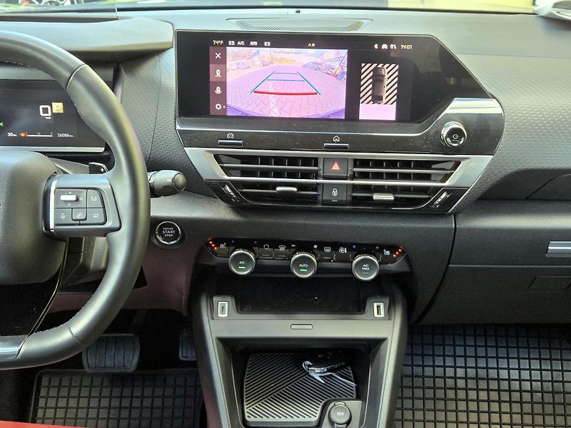 Citroën C4 X T Shine 96kW AT8 SERV.KN*      - fotka 32 z 42