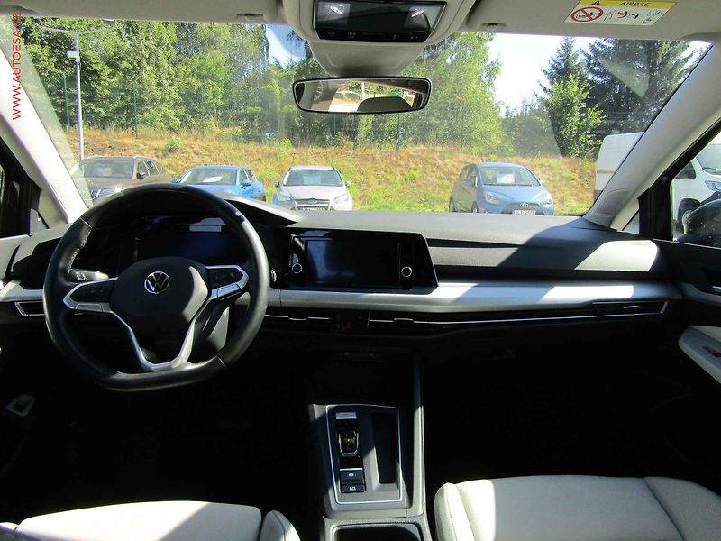 Volkswagen Golf (2022) 1.6TDi, LED, DSG - fotka 8 z 21