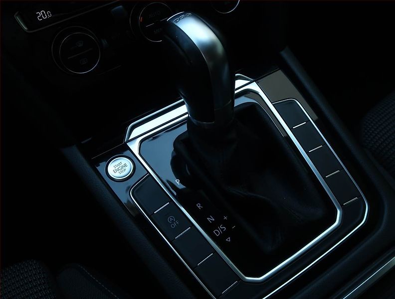 Volkswagen Arteon (2017) 2.0 TDI - fotka 13 z 17