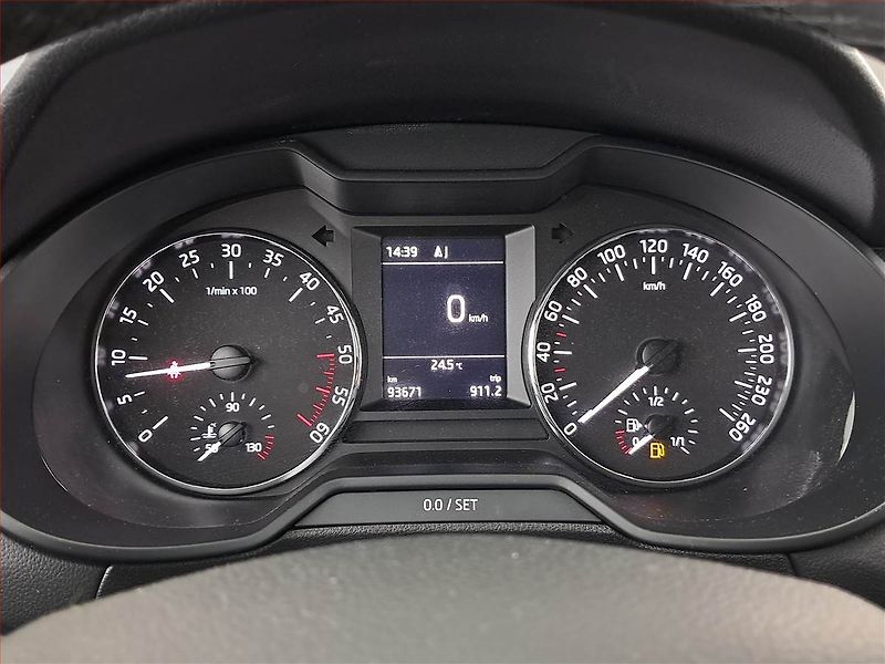 Škoda Octavia (2016) 1.6 TDI, Navi, Tempomat - fotka 11 z 17