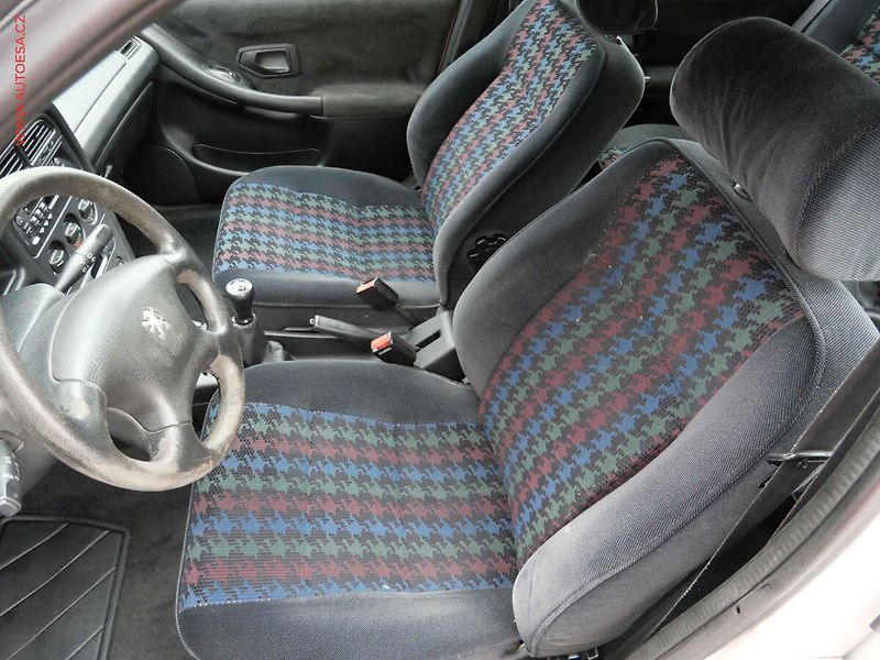 Peugeot 306 (1998) 1.6 i, STK8/28 - fotka 9 z 12