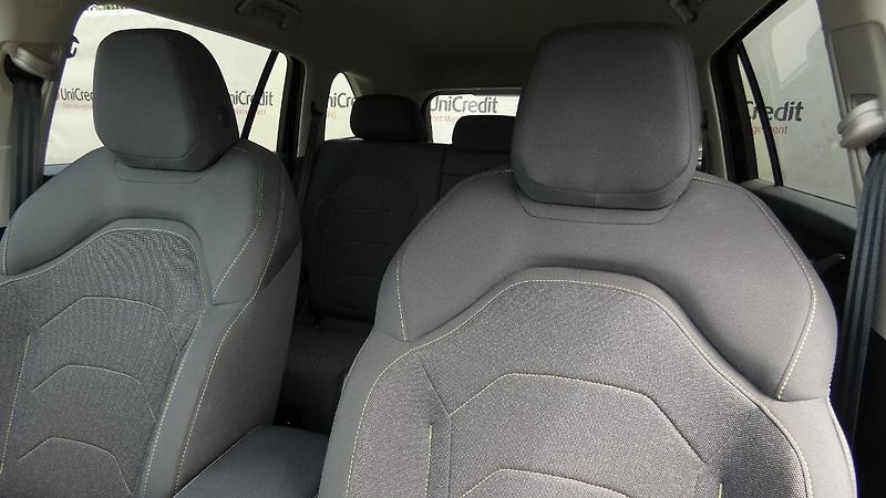 Škoda Kodiaq 2,0 TDi Selection 142 kW 4x4 D - fotka 7 z 26