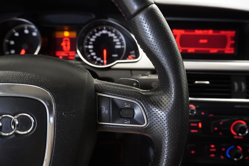Audi A5 2.0 TFSi 132 kW AUTOMAT KUPÉ  - fotka 17 z 22