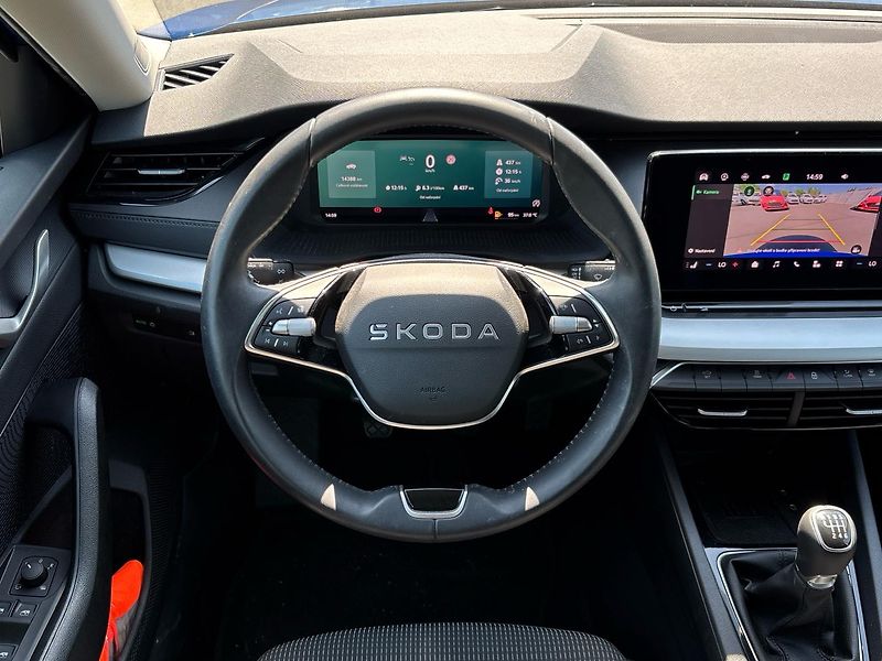 Škoda Octavia Selection - fotka 5 z 6