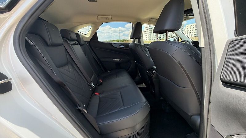 Lexus NX 350h 350H 2,5 HEV PRESTIGE TECH PLU - fotka 23 z 29