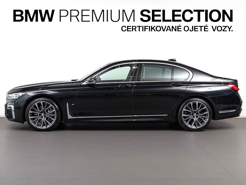 BMW Řada 7 740d xDrive - fotka 2 z 22