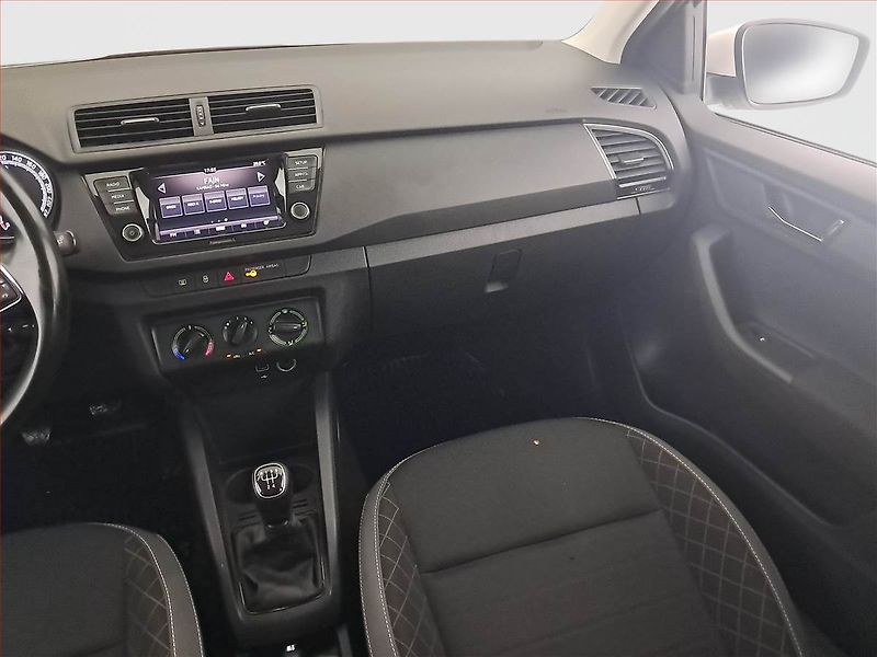 Škoda Fabia (2021) Ambition 1.0 TSI, ČR,1.maj - fotka 8 z 19