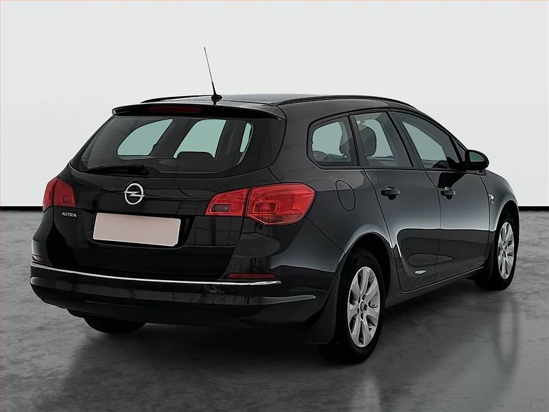 Opel Astra (2013) 1.6 16V, Tempomat - fotka 5 z 17