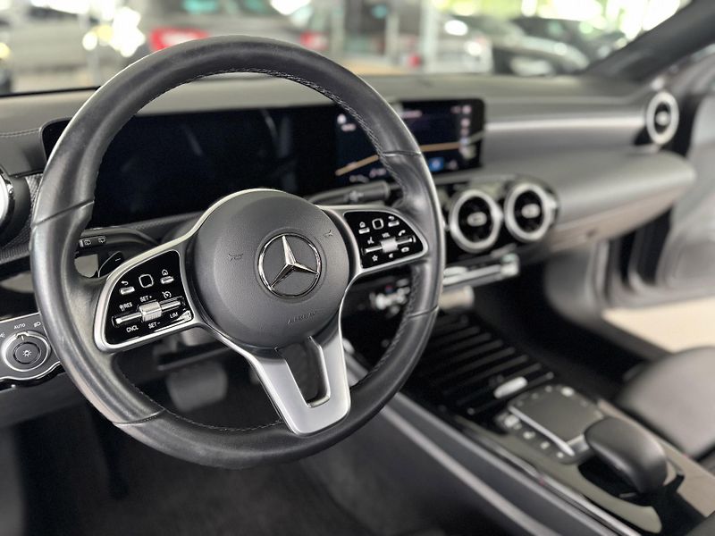 Mercedes-Benz CLA 180 AUT*100kW*REZERVACE! - fotka 10 z 33