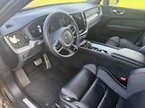 Volvo XC60 B4    R Design    ČR - náhled 11