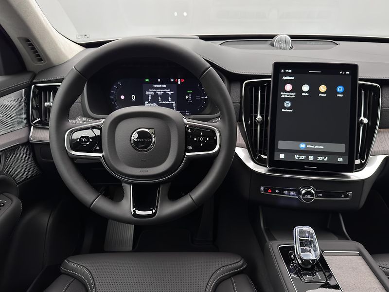 Volvo XC90 (2026) T8 AWD Plug-in DARK ULTRA 7 - fotka 4 z 29