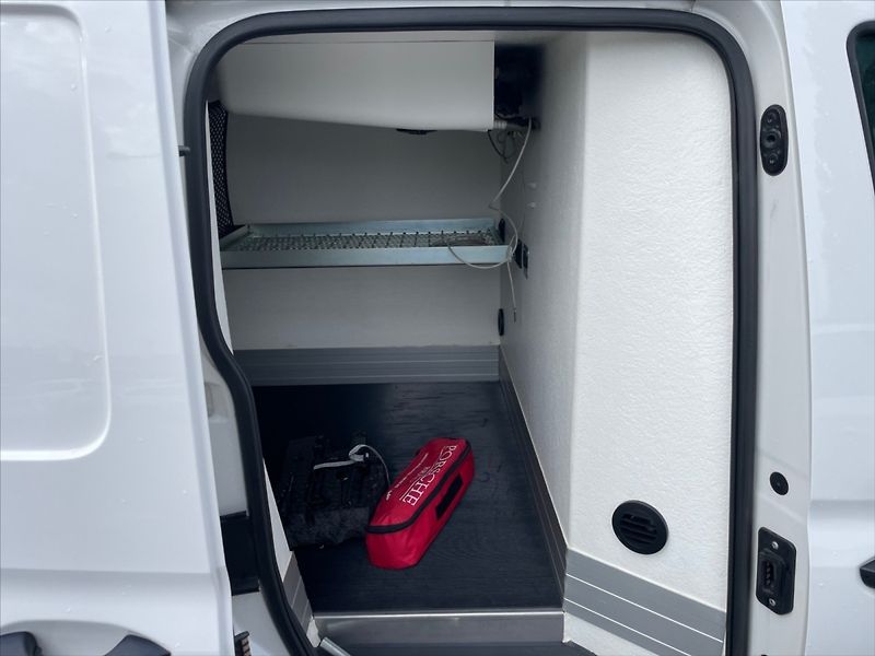 Volkswagen Caddy 2,0 TDI 90 - fotka 8 z 11