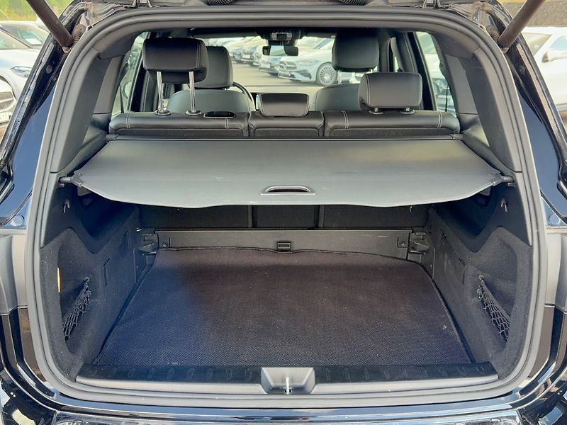 Mercedes-Benz GLB 200 d 4MATIC - fotka 13 z 35