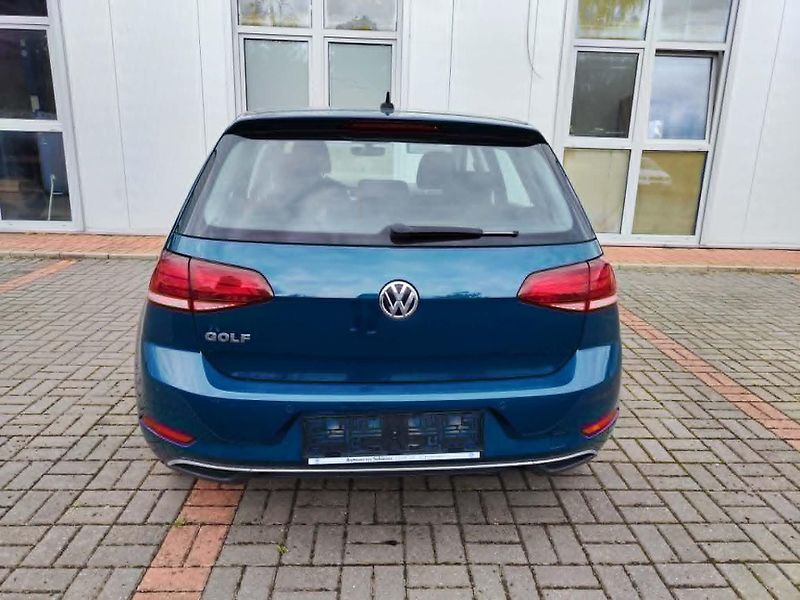 Volkswagen Golf (2018) - fotka 4 z 23