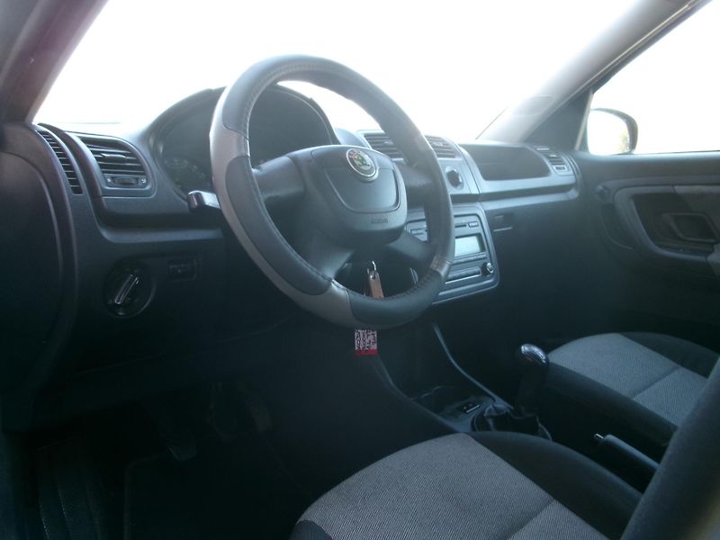 Škoda Roomster 1,6 TDI KLIMA PNEU - fotka 18 z 22