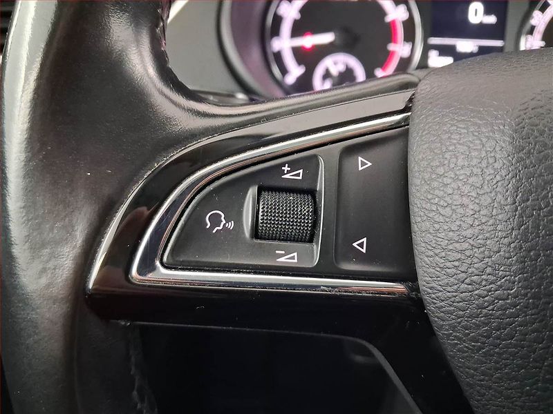 Škoda Octavia (2020) 1.0 TSI, Tempomat - fotka 15 z 18