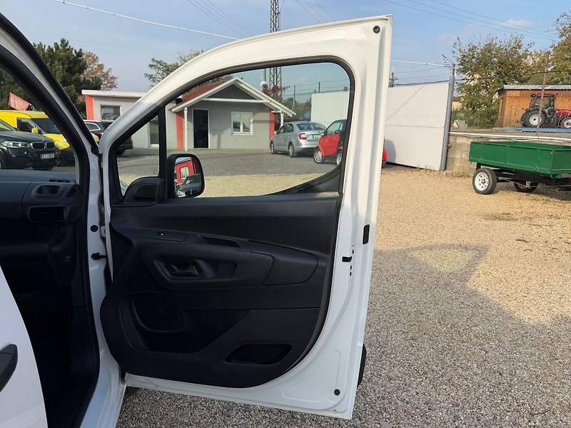 Toyota Ostatní 1.5D-4D 75kW*L2H1*CZ*144tisKM - fotka 17 z 23