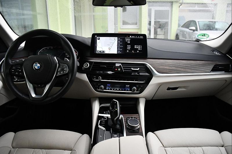 BMW Řada 5 540i xD LUXURY HUD REZERVACE - fotka 5 z 46