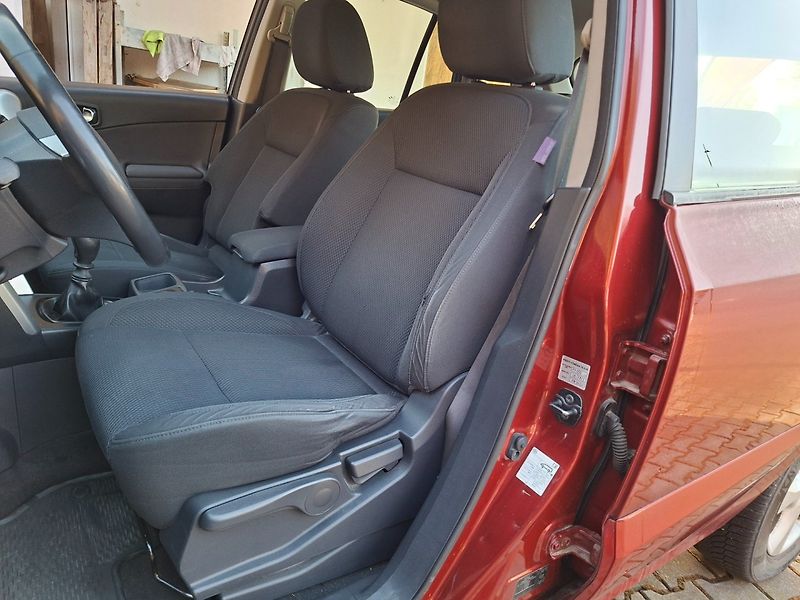Renault Koleos (2009) 2.0dCi 110kW 4WD -NOVÉ V ČR - fotka 17 z 36