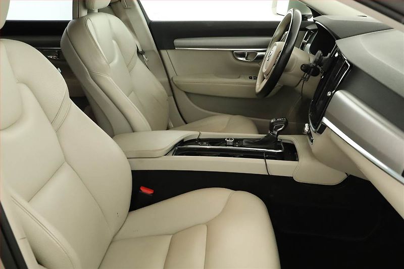 Volvo V90 (2017) D5 AWD, 4X4, Automat, Kůže - fotka 15 z 17