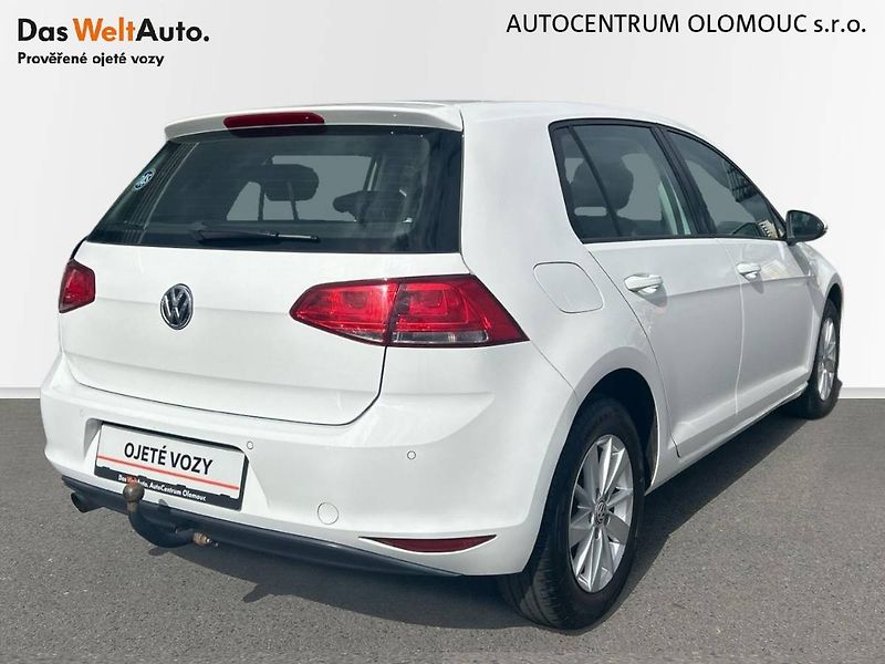 Volkswagen Golf (2016) 1.2 TSI Comfortline - fotka 2 z 32