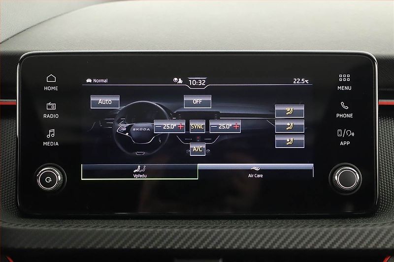 Škoda Scala (2025) 1.0 TSI, Monte Carlo - fotka 16 z 23