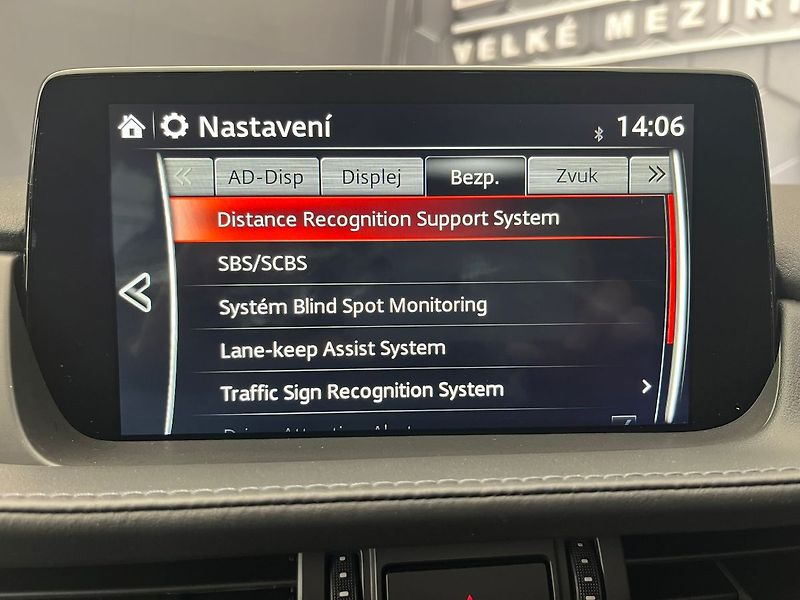 Mazda 6 SKYACTIV-G 194 Sports-Line - fotka 19 z 45