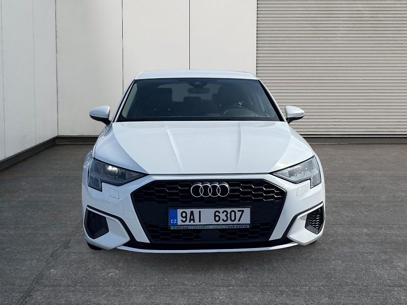 Audi A3 (2022) SPORTBACK 35TDI 110kW CZ DPH - fotka 2 z 11
