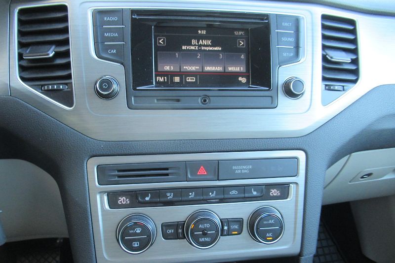 Volkswagen Golf Sportsvan 1.2 TSi DSG AUT.KLIMA SADA KOL - fotka 11 z 37