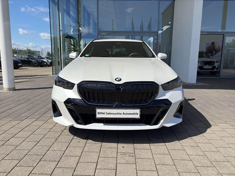 BMW Řada 5 520d xDrive M-Sport Pro HuD Ve - fotka 1 z 12