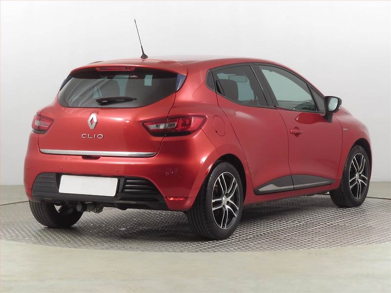 Renault Clio (2017) Limited 1.2 16V, Serv.kniha - fotka 5 z 19