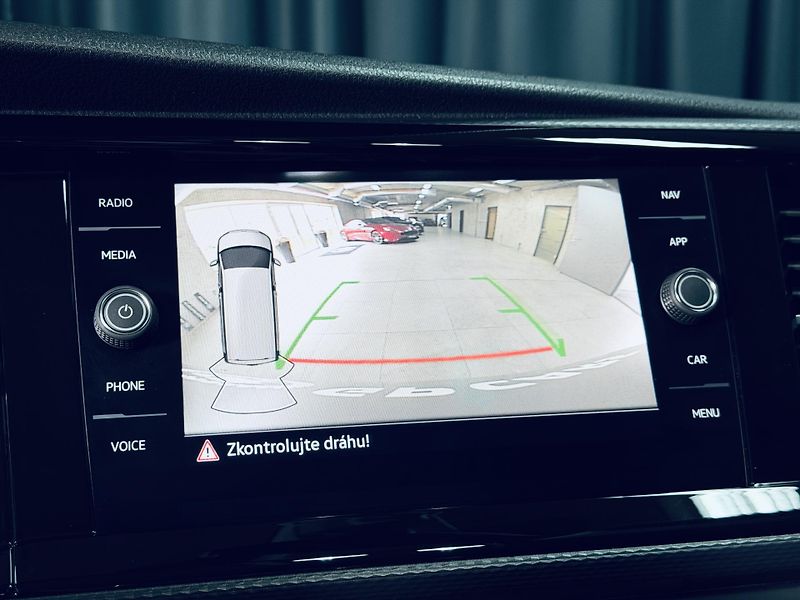 Volkswagen Caravelle (2023) 6.1*Highline*BULLI*LONG*NEZ.TO - fotka 27 z 38