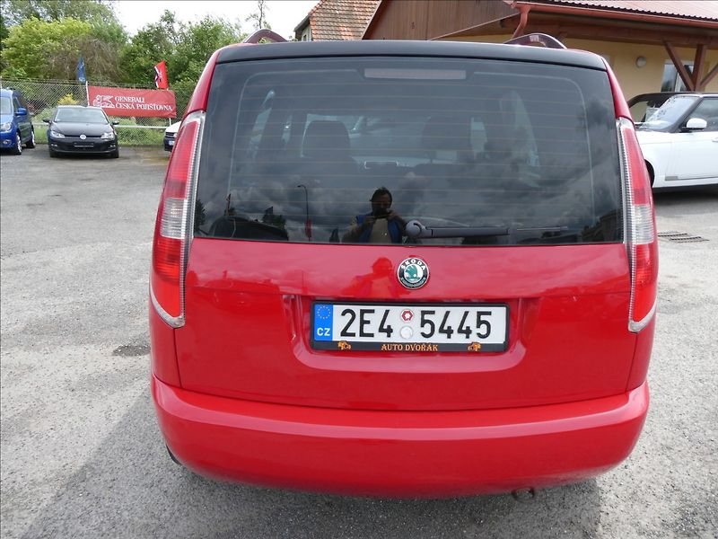 Škoda Roomster 1,9 TDi 77kW,ČR,2.majitel,klim - fotka 7 z 39