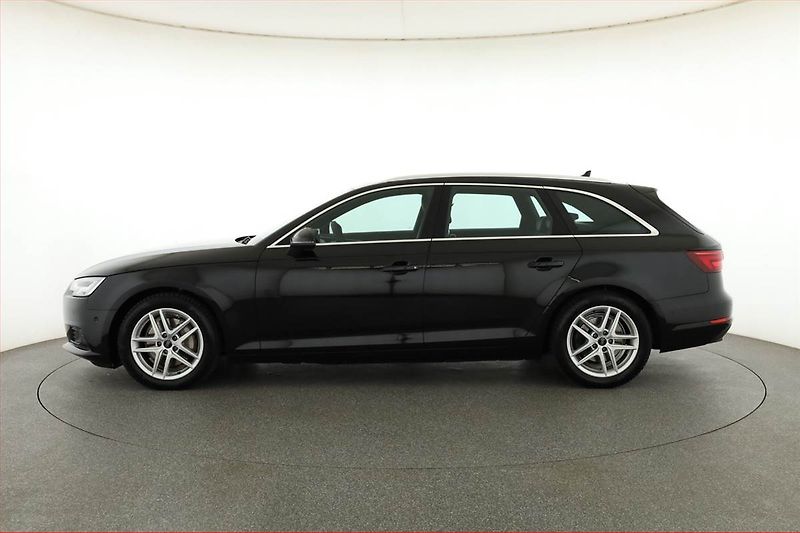 Audi A4 (2017) 2.0 TDI, 4X4, Automat - fotka 3 z 21