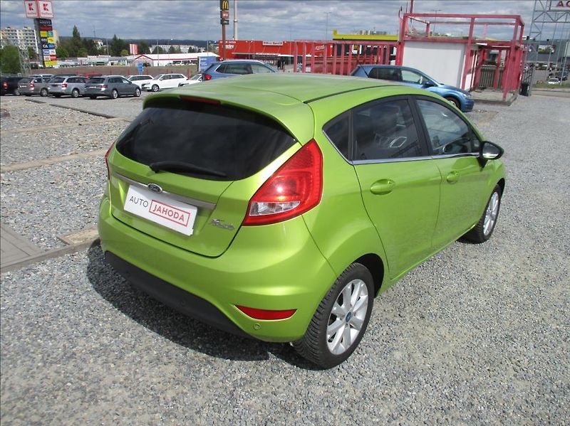 Ford Fiesta 1,2 i,klima.serv.kniha, - fotka 8 z 29