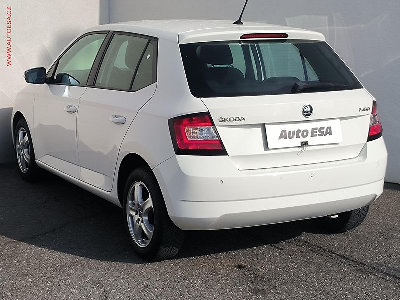 Škoda Fabia (2016) 1.2 TSi, 2.maj,ČR, Style - fotka 6 z 18