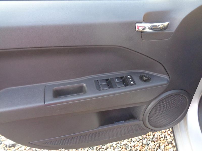 Dodge Caliber 1,8 - fotka 12 z 13