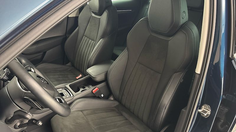 Škoda Karoq 1.5 TSI DSG Style - fotka 15 z 30