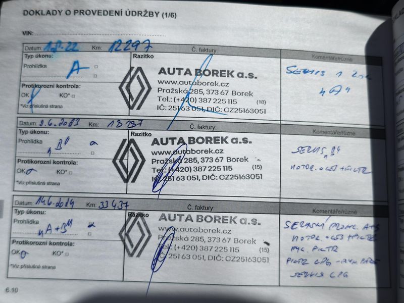 Dacia Duster 2022 ČR Comfort TCe 100 LPG - fotka 31 z 34