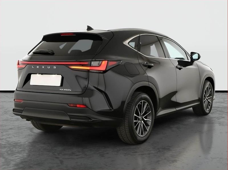 Lexus NX 200t (2023) 450h+ - fotka 5 z 21