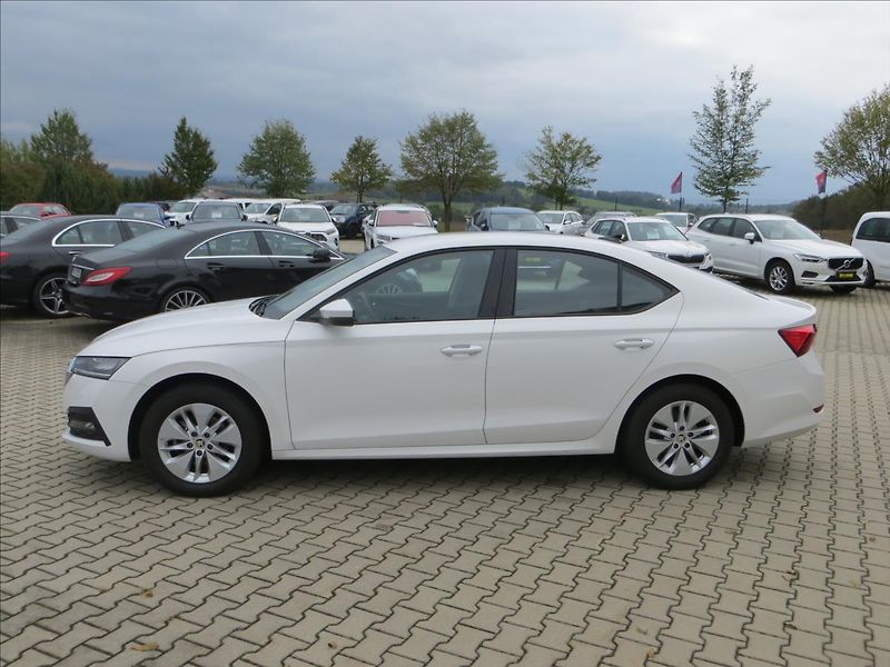 Škoda Octavia 2,0 TDI Ambition DSG LED ČR - fotka 4 z 22