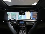 Alfa Romeo Giulia (2022) 2.0T 280k AT8 ZF Q4 4x4 Veloce - náhled 19
