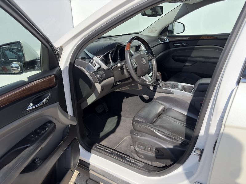 Cadillac SRX (2011) Luxury 3.0 V6  - fotka 6 z 28