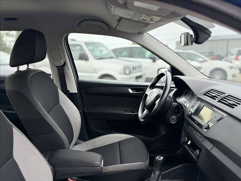 Škoda Fabia 1,2 TSI 81kW 6KVALT NOVÉ V ČR - fotka 25 z 26