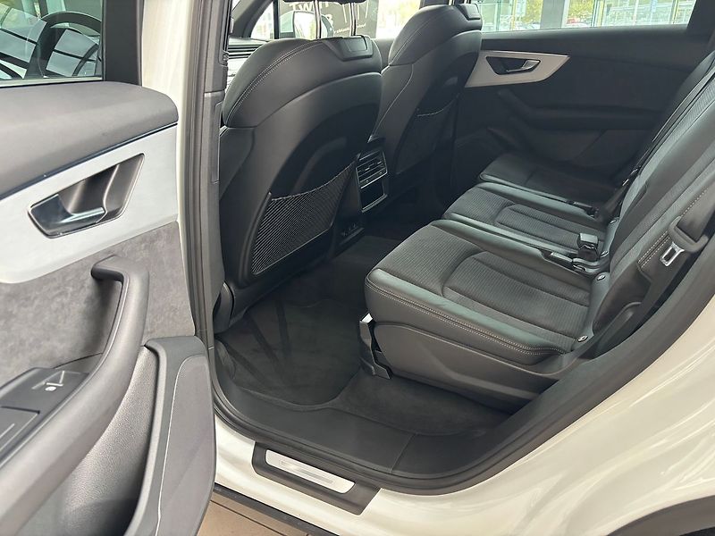 Audi Q7 FL S-line  50TDI 210kW Tažné - fotka 18 z 26