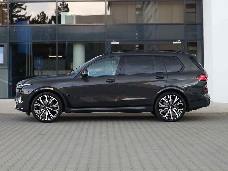 BMW X7 - fotka 3 z 10