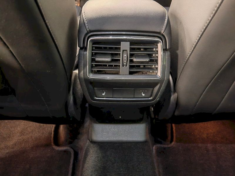 Škoda Kodiaq (2023) 2.0 TDI 147 kW DSG 4x4 L&K - fotka 24 z 30