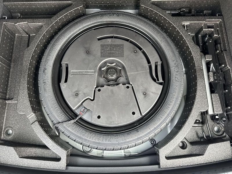 Škoda Karoq (2025) 2.0 TDI 4x4 DSG Sportline - fotka 31 z 36