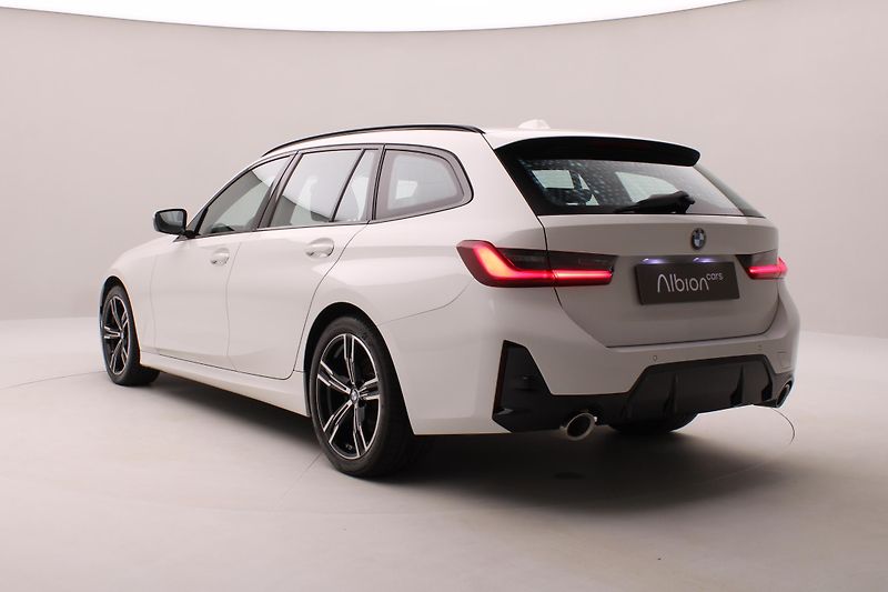 BMW Řada 3 320d xDrive M-Paket AUT CZ - fotka 5 z 52